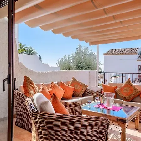 Violetas With 2 Communal Pools