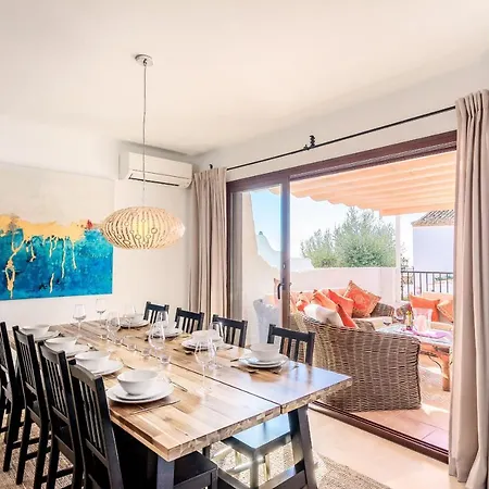 Villa Violetas,