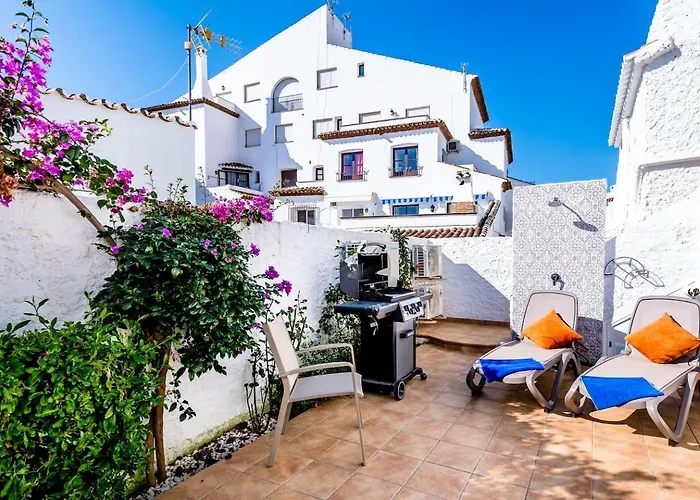 Semesterbostad Villa Las Violetas With 2 Communal Pools *