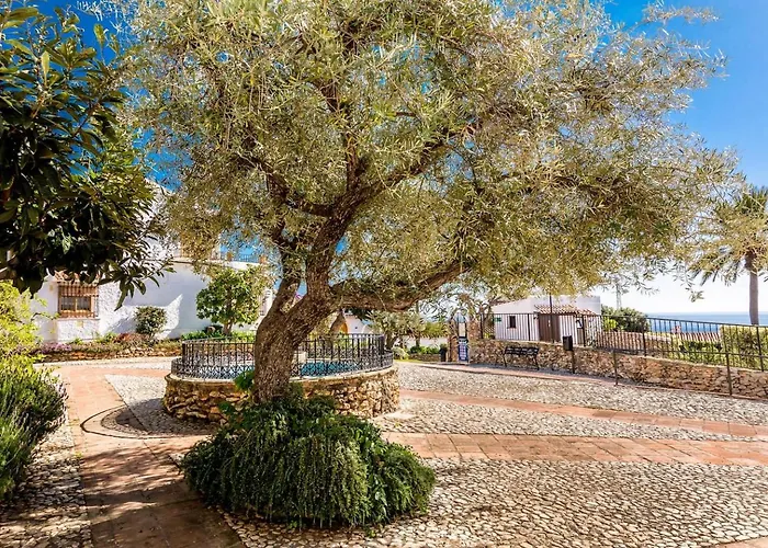 Villa Las Violetas With 2 Communal Pools Semesterbostad Nerja