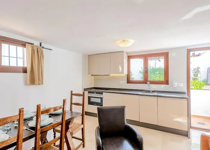 Semesterbostad Villa Las Violetas With 2 Communal Pools Nerja