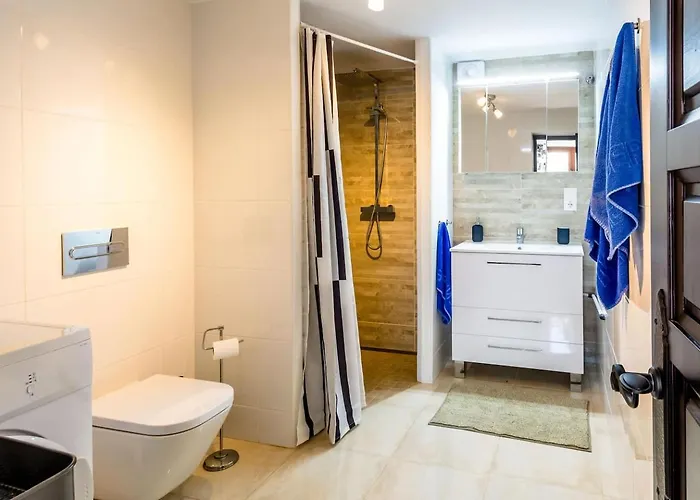 Villa Las Violetas With 2 Communal Pools