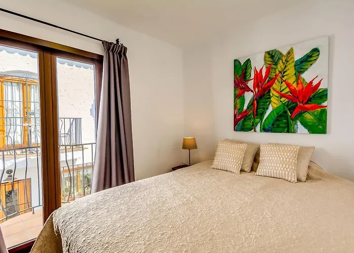 Villa Las Violetas With 2 Communal Pools Semesterbostad *