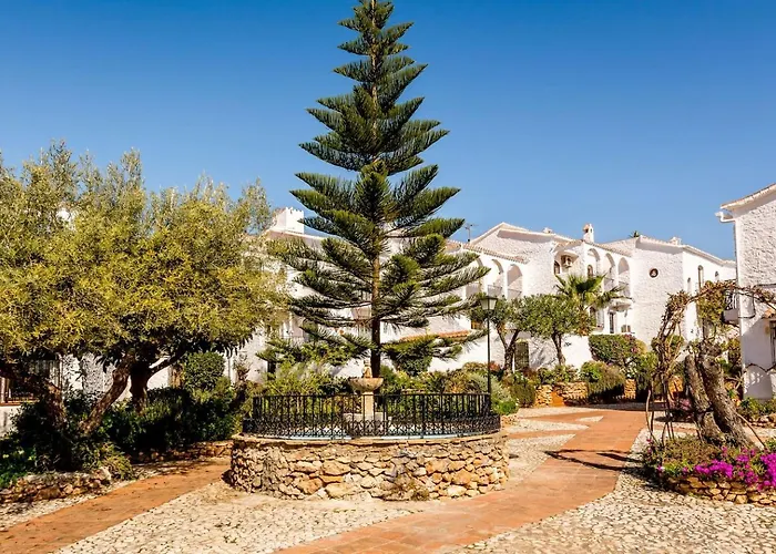 Semesterbostad Villa Las Violetas With 2 Communal Pools *