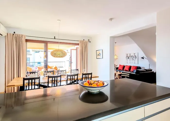 Villa Las Violetas With 2 Communal Pools Semesterbostad *