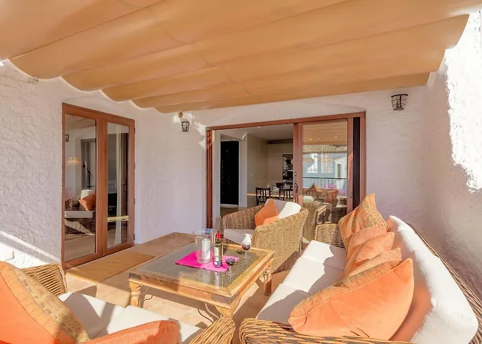 Villa Las Violetas With 2 Communal Pools *